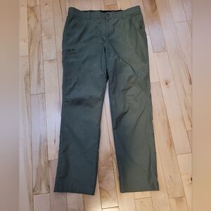 Spyder men's size 34 x 32 green pants